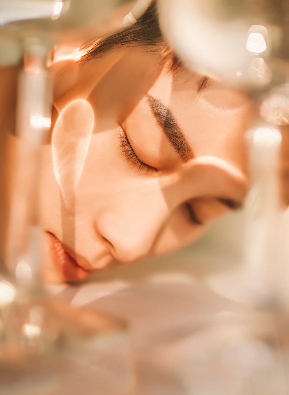 Beauty-behandeling in een warm, rustig licht